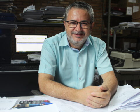 produtor Silvio Oliveira de Souza