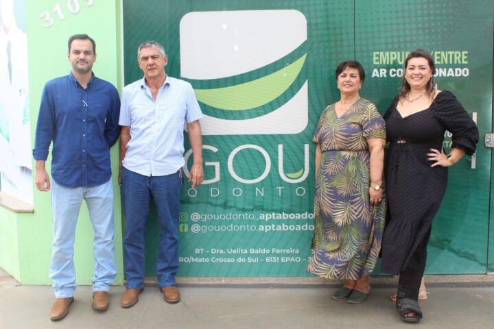 Os franqueados Guilherme Moreira Lemos de Moraes, Vander Lemos de Morais, Marta Moreira de Morais e a gestora Natália Moreira de Oliveira