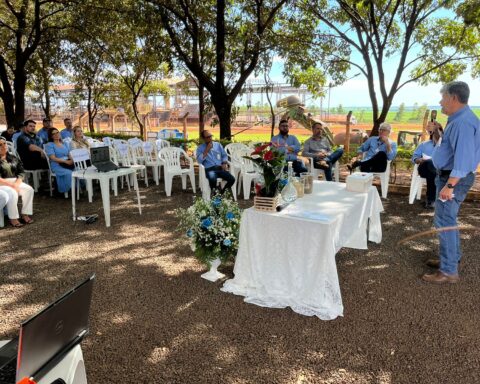 O diretor executivo e acionista, Rogério Nogueira Alves, fez a abertura da cerimônia.