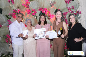 ATENDENTE DE FARMÁCIA- CLAUDIA APARECIDA LIDOVINO DE FREITAS