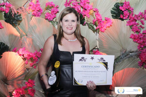 CORRETOR DE IMÓVEIS- RUTHINÉIA REGIANI DE FREITAS NEVES