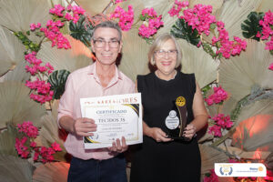 LOJA DE ROUPAS- TECIDOS 3S