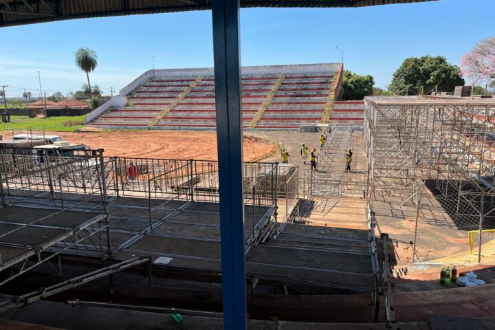 Recinto já está sendo preparado para o evento/ Foto: Costa Leste News