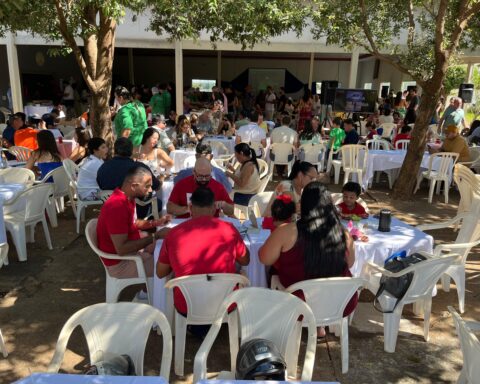 Almoço realizado em 2025/ Foto: Arquivo Costa Leste News