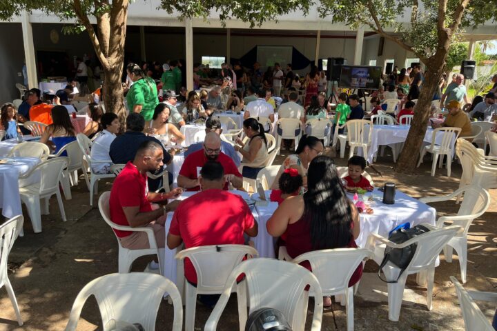 Almoço realizado em 2025/ Foto: Arquivo Costa Leste News