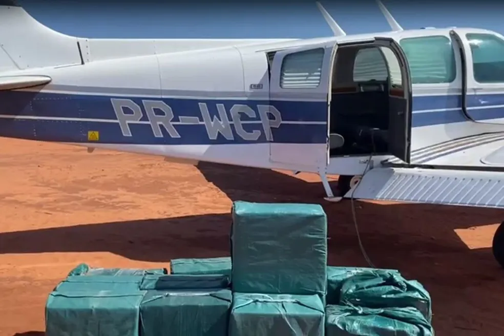 Droga apreendida em avião interceptado pela Força Aérea Brasileira (FAB) — Foto: Foto: Polícia Federal de Jales