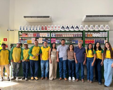 Equipe da Italiano Agropecuária em Aparecida do Taboado MS